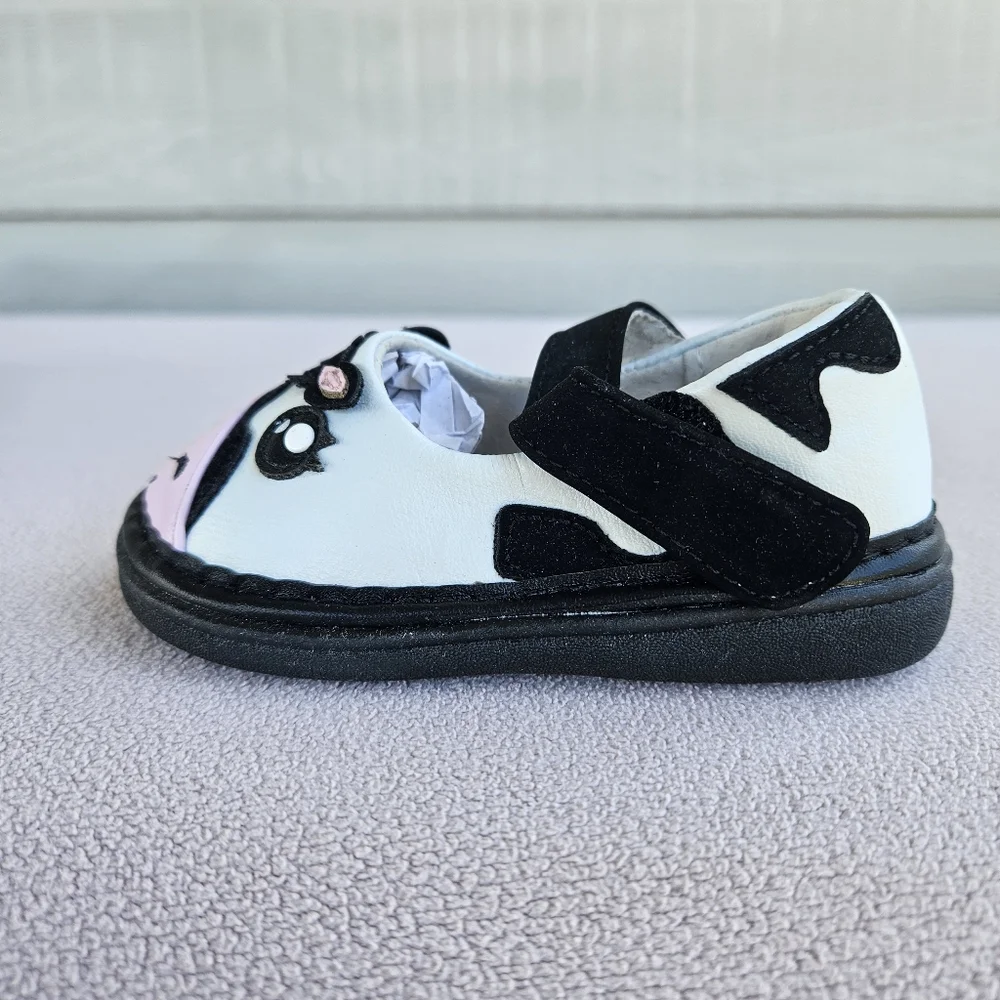 Wee Squeak Bessie Moo Cow Squeaker Toddler Shoes SZ 5 Black White Hook & Loop